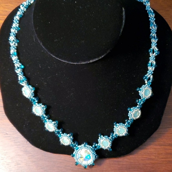 Jewelry - Necklace